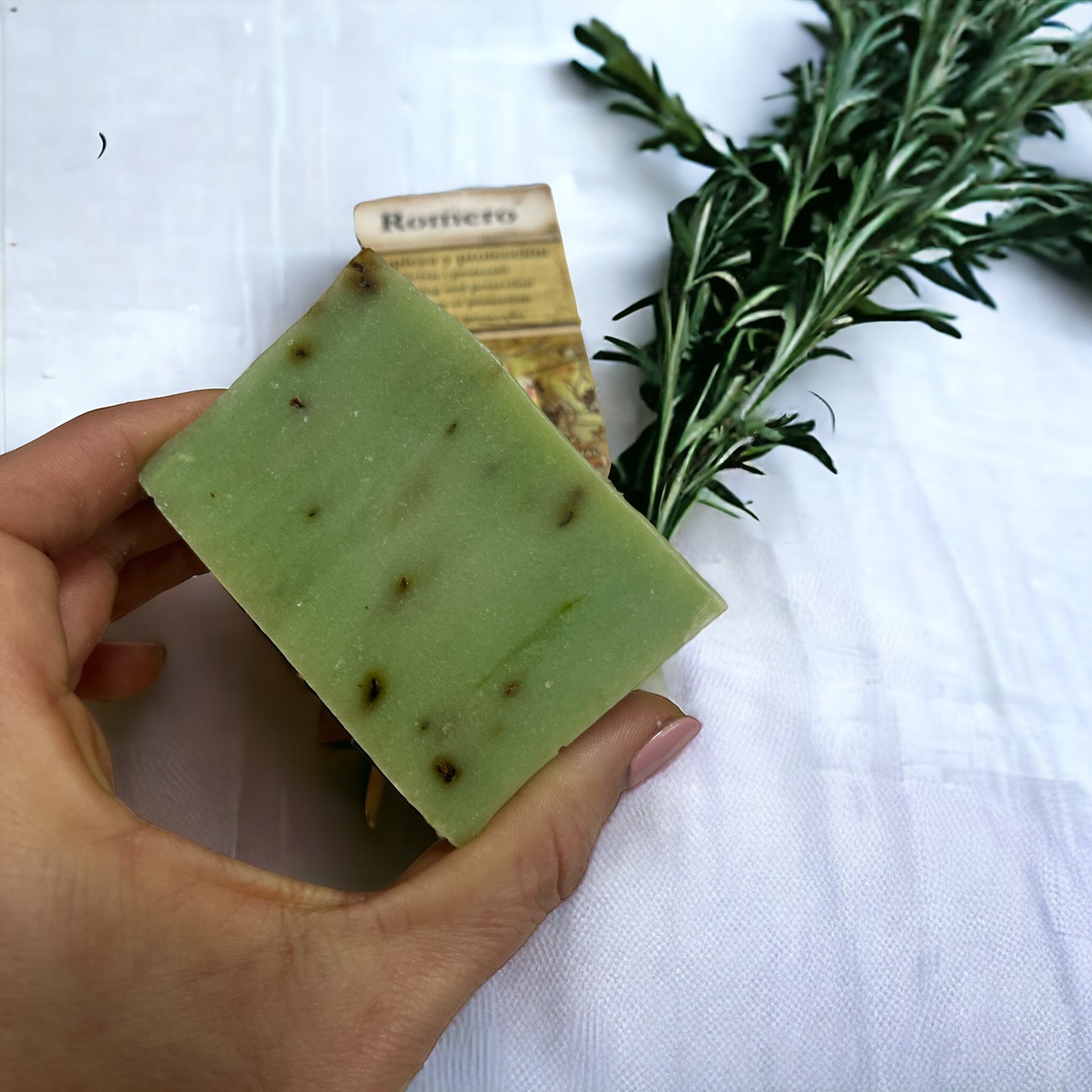Jabón ritualizado artesanal sal, ruda y romero Vega Luna Dream Vega Luna Dream
