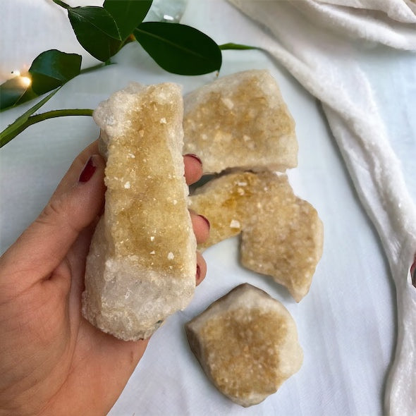 Drusas de cuarzo citrino calentado