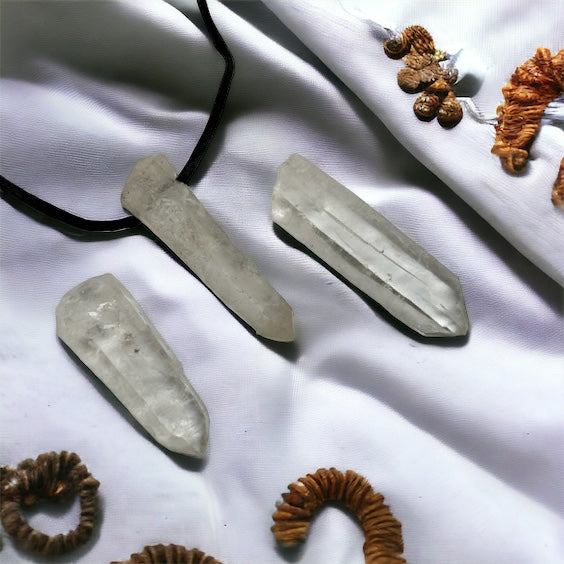 Colgante punta en bruto cuarzo Lemuriano