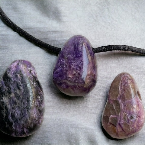 Colgante perita de Charoíta CALIDAD A Vega Luna Dream Vega Luna Dream COLGANTE MINERAL