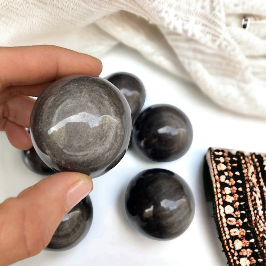Esfera obsidiana plateada