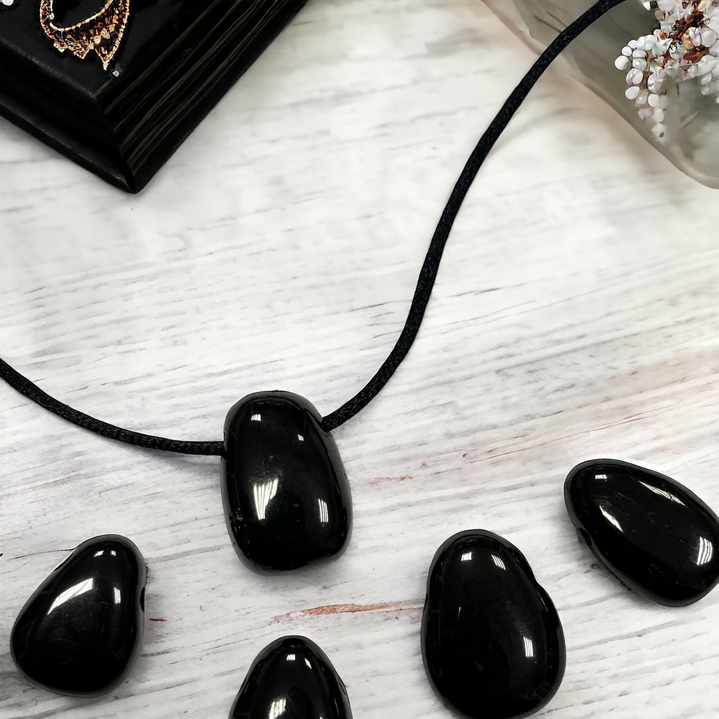 Colgante perita de azabache