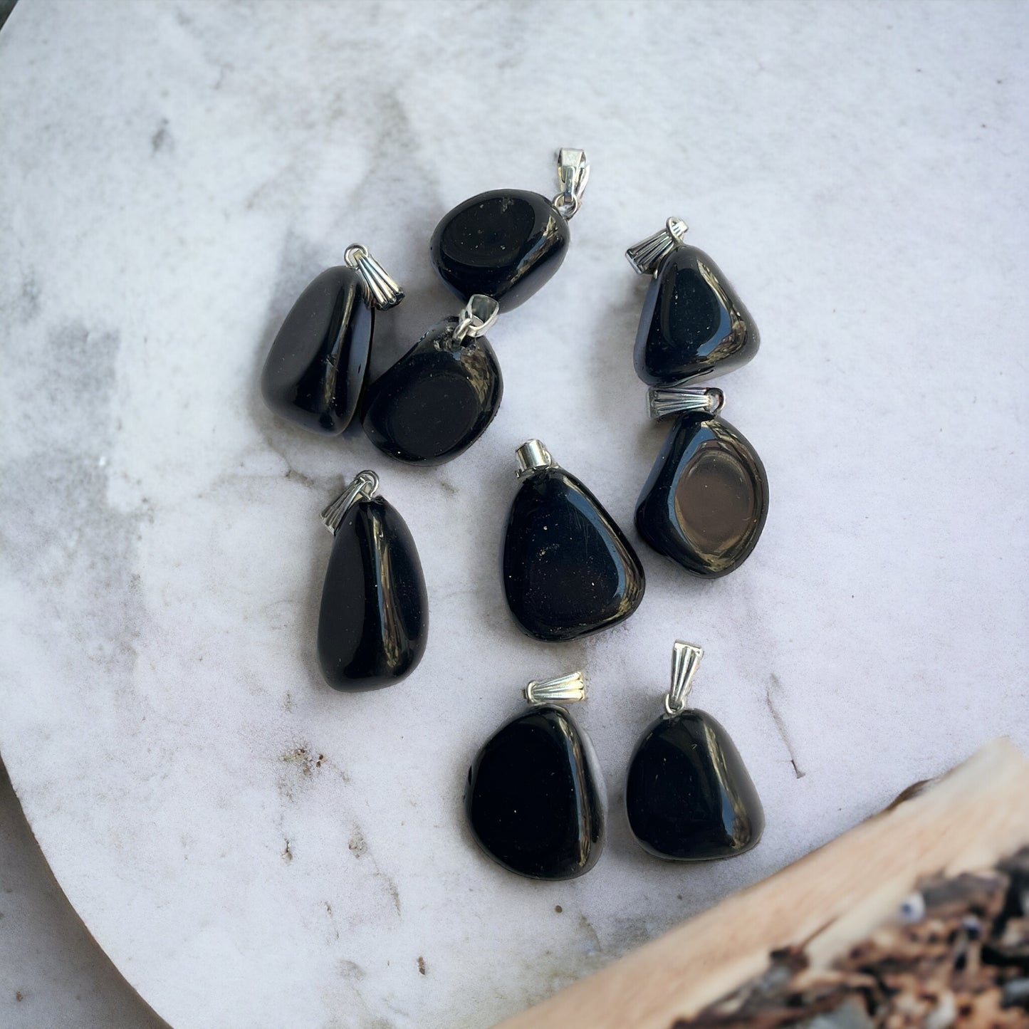 Colgante rodado de obsidiana
