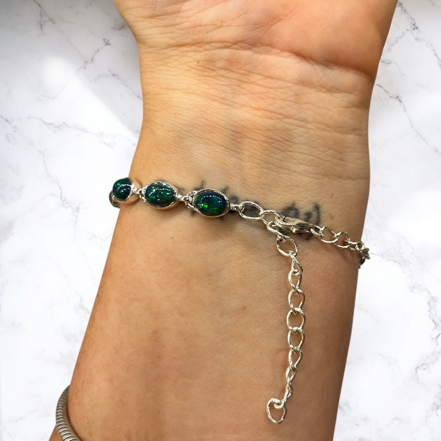 Pulsera de ópalo negro y plata de ley