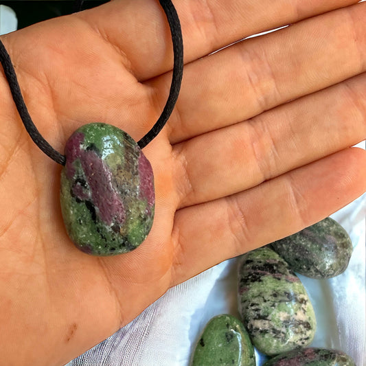 Colgante perita de Rubí Zoisita Vega Luna Dream Vega Luna Dream COLGANTE MINERAL