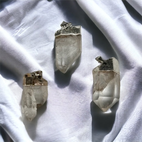 Colgante punta en bruto cuarzo cristal