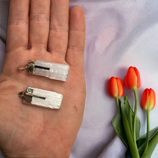 Colgante de Selenita con turmalina Vega Luna Dream Vega Luna Dream COLGANTE MINERAL