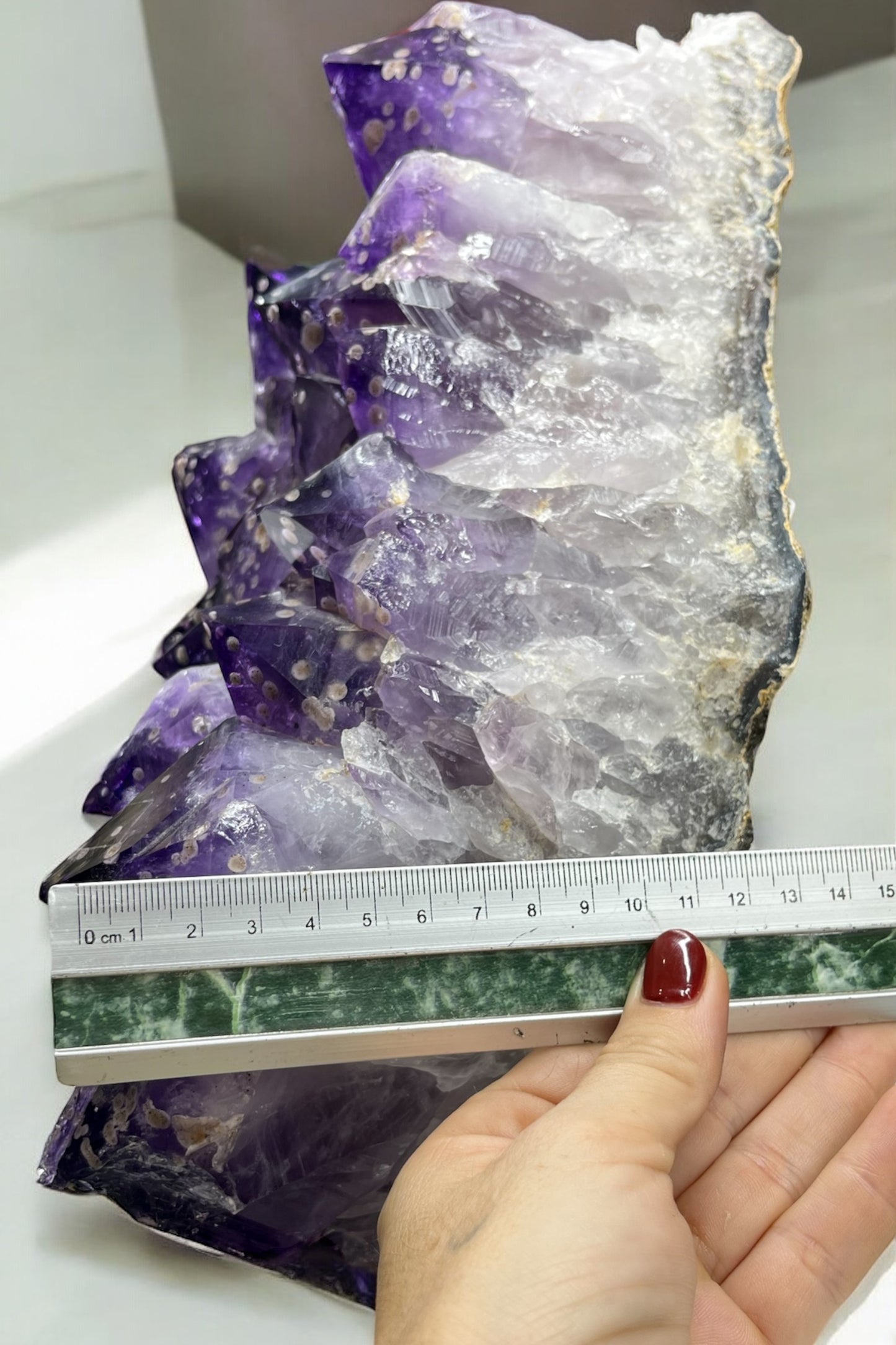 Drusa de amatista con cacoxenita 19 kilos