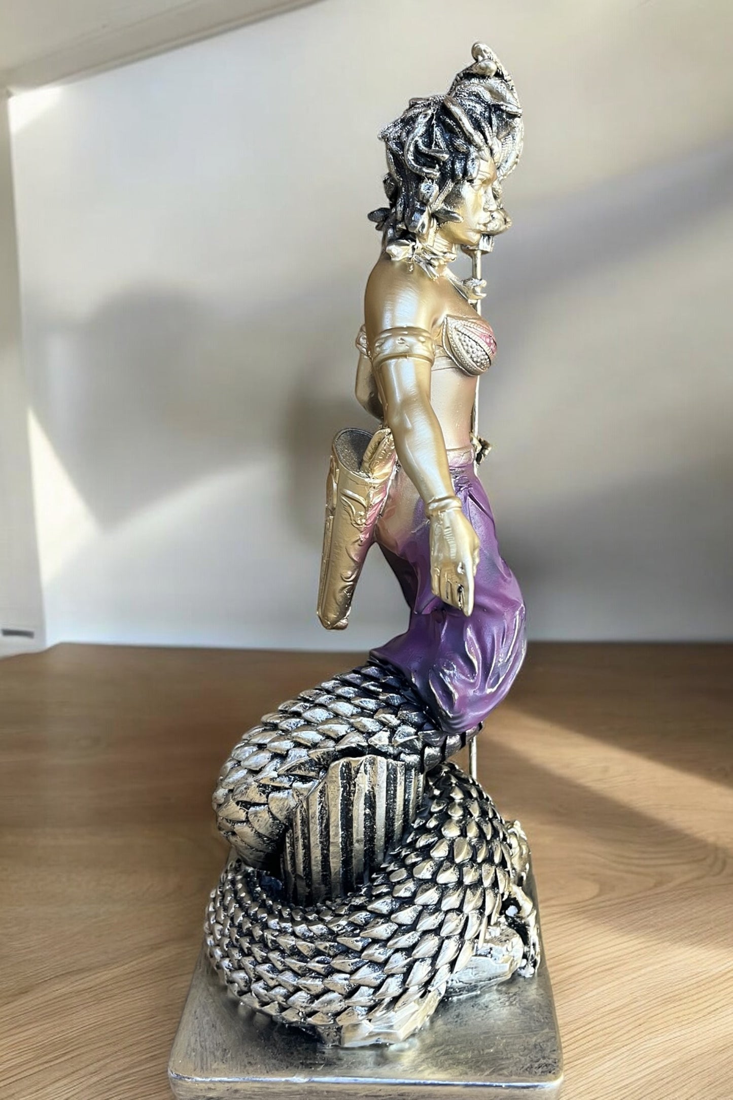 Medusa 33 cm resina
