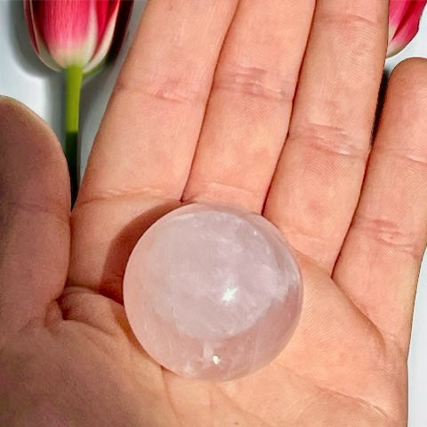 Esfera de Cuarzo rosa en bruto 4 cm Vega Luna Dream Vega Luna Dream FORMAS PULIDAS