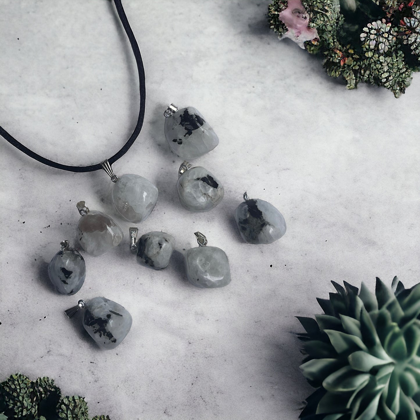 Colgante rodado Piedra Luna (labradorita blanca) Vega Luna Dream Vega Luna Dream COLGANTE