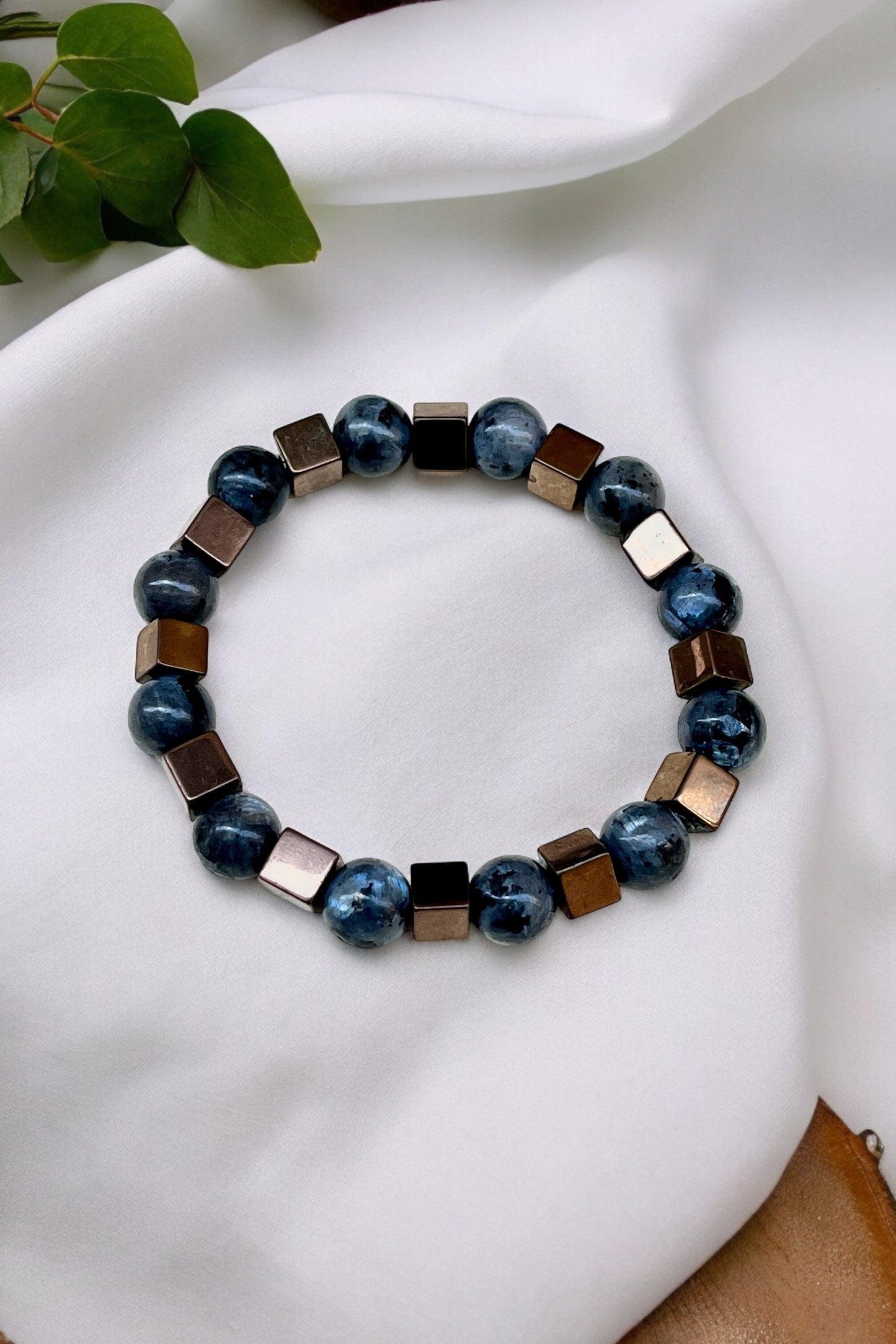 Pulsera bolita de Larvikita 8mm (varios modelos)