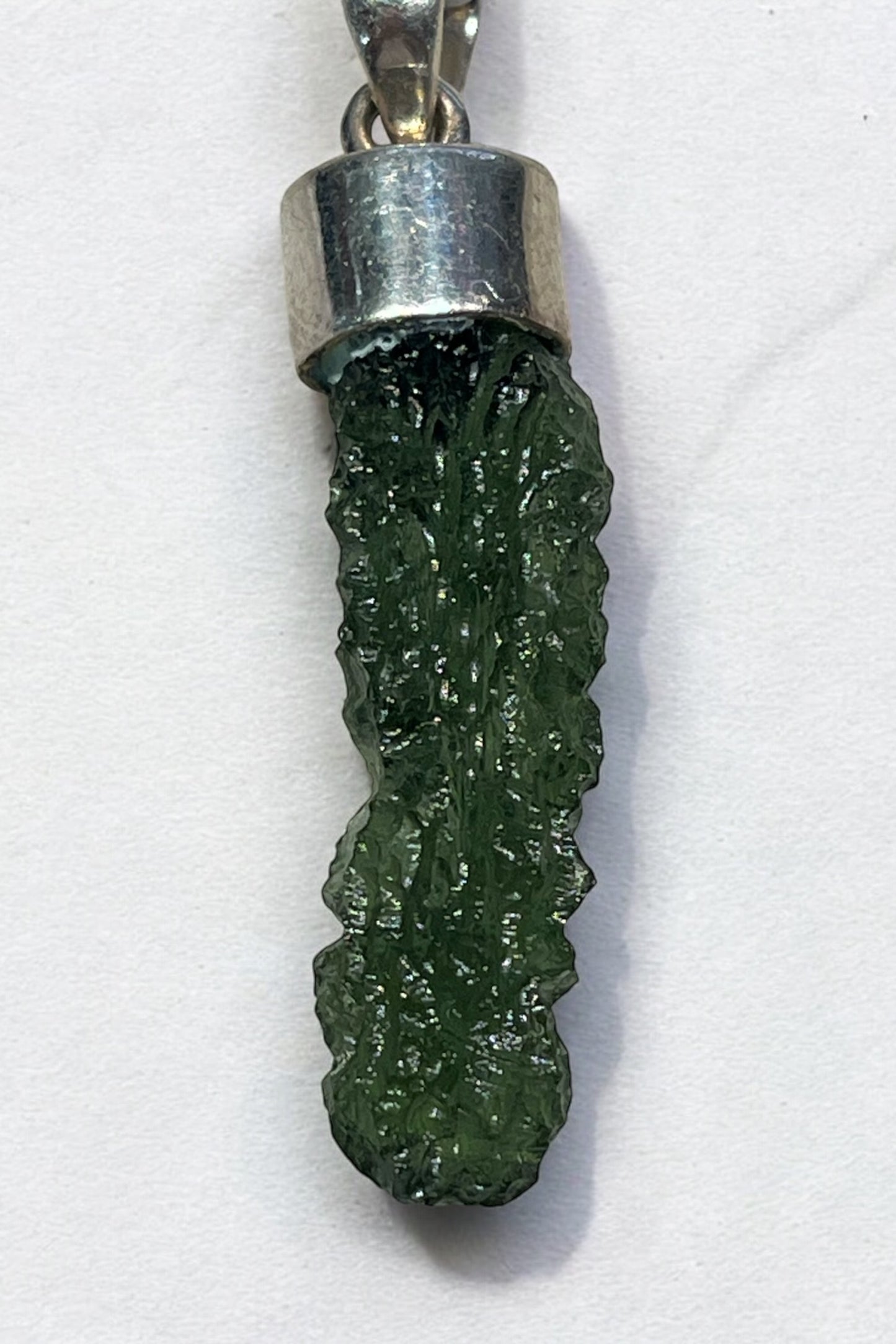 Colgante de Moldavita y plata de ley 4cm de largo