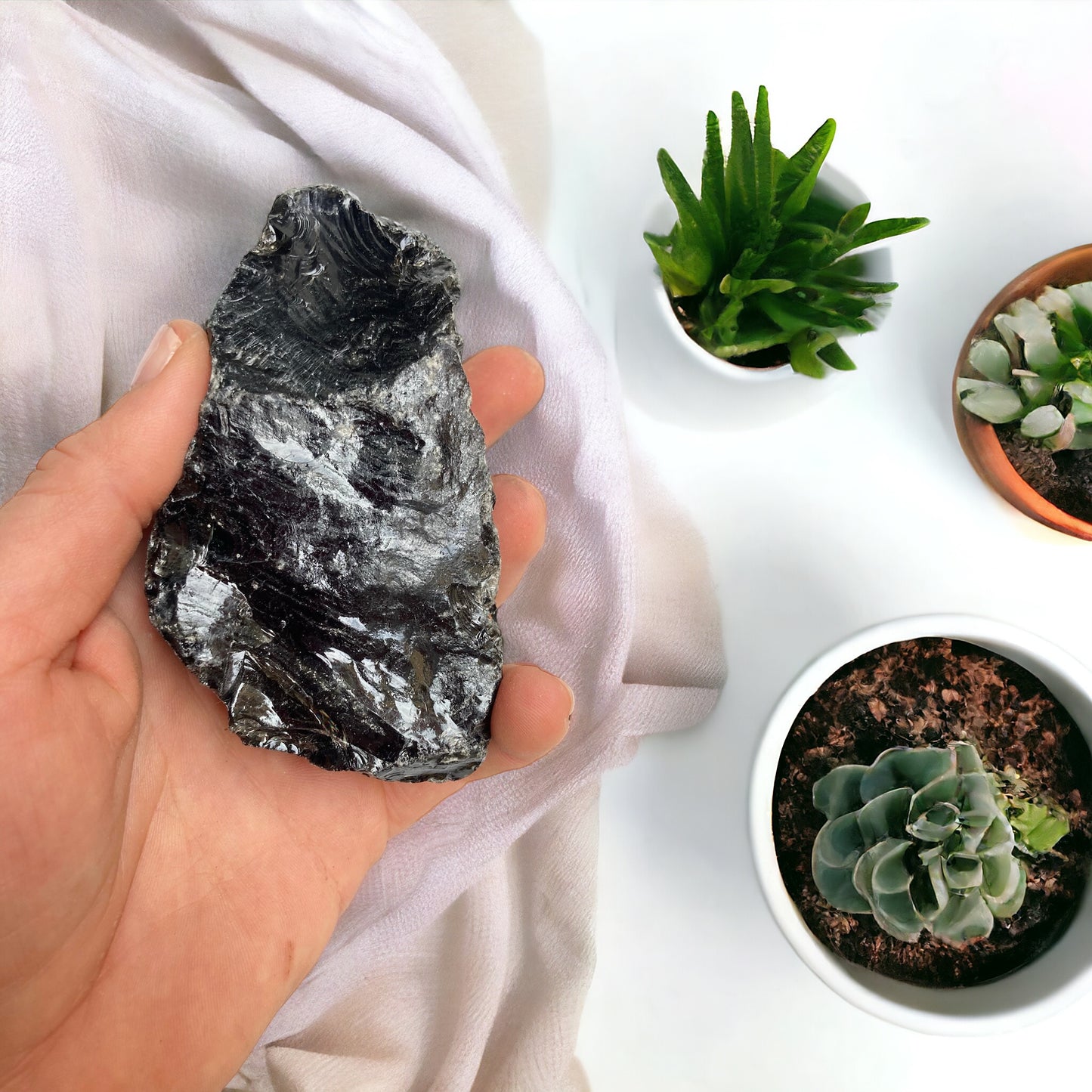 Obsidiana en bruto mediana