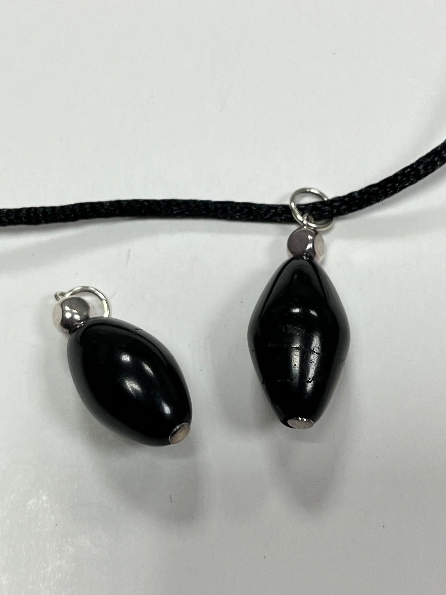 Colgante semilla de azabache