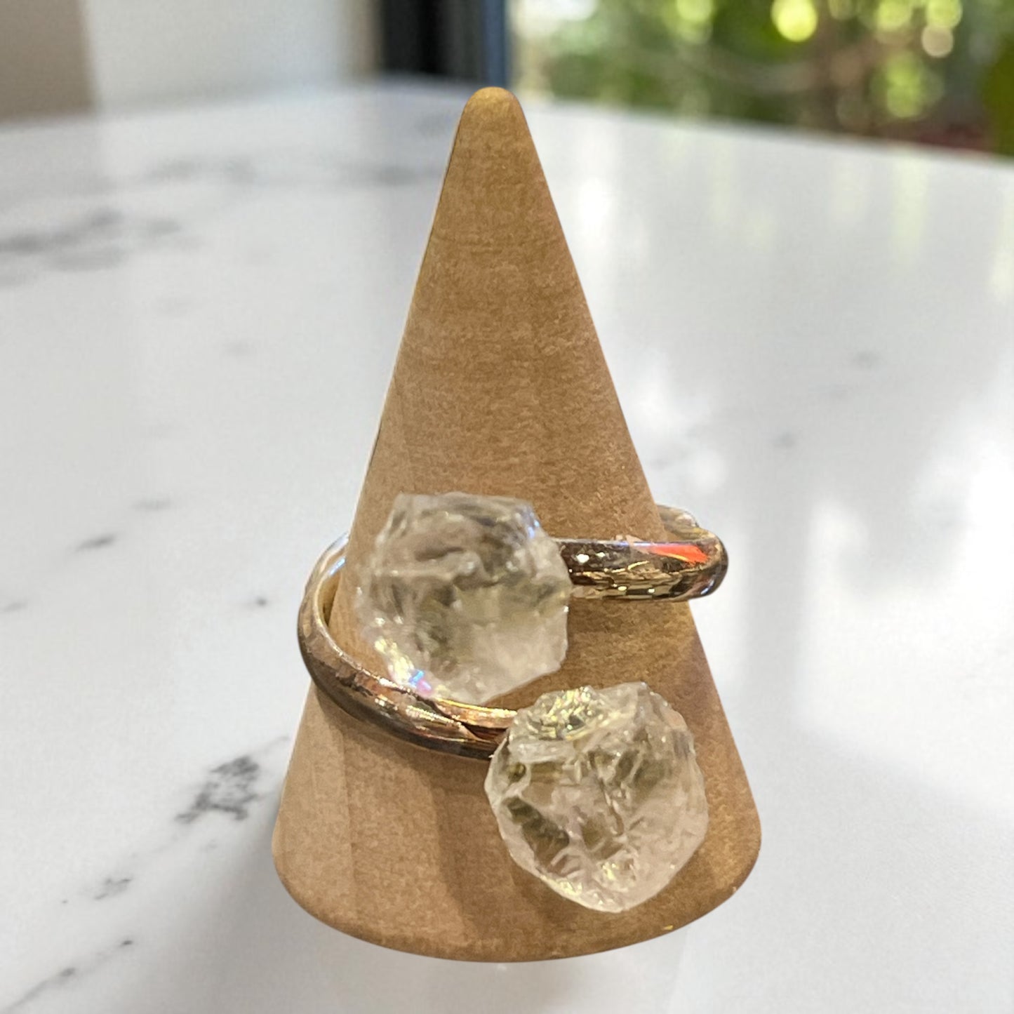 Anillo ajustable, baño de plata con minerales