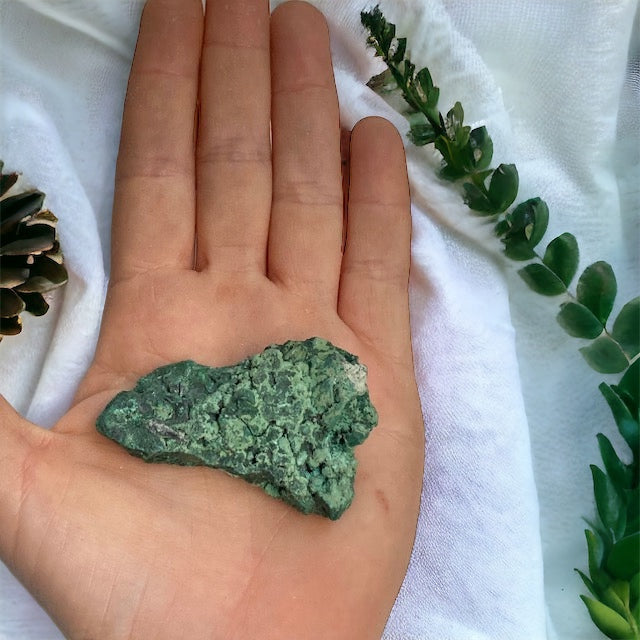 Malaquita fibrosa en Bruto