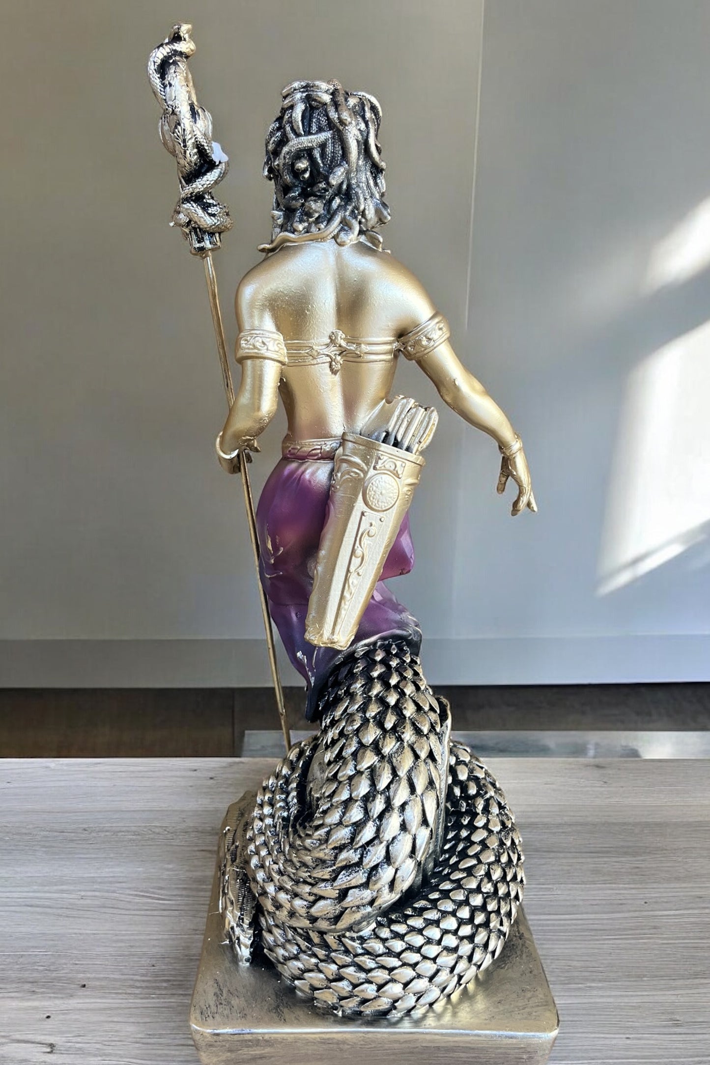 Medusa 33 cm resina