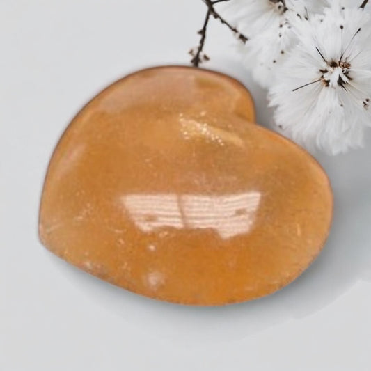 Corazón de selenita naranja