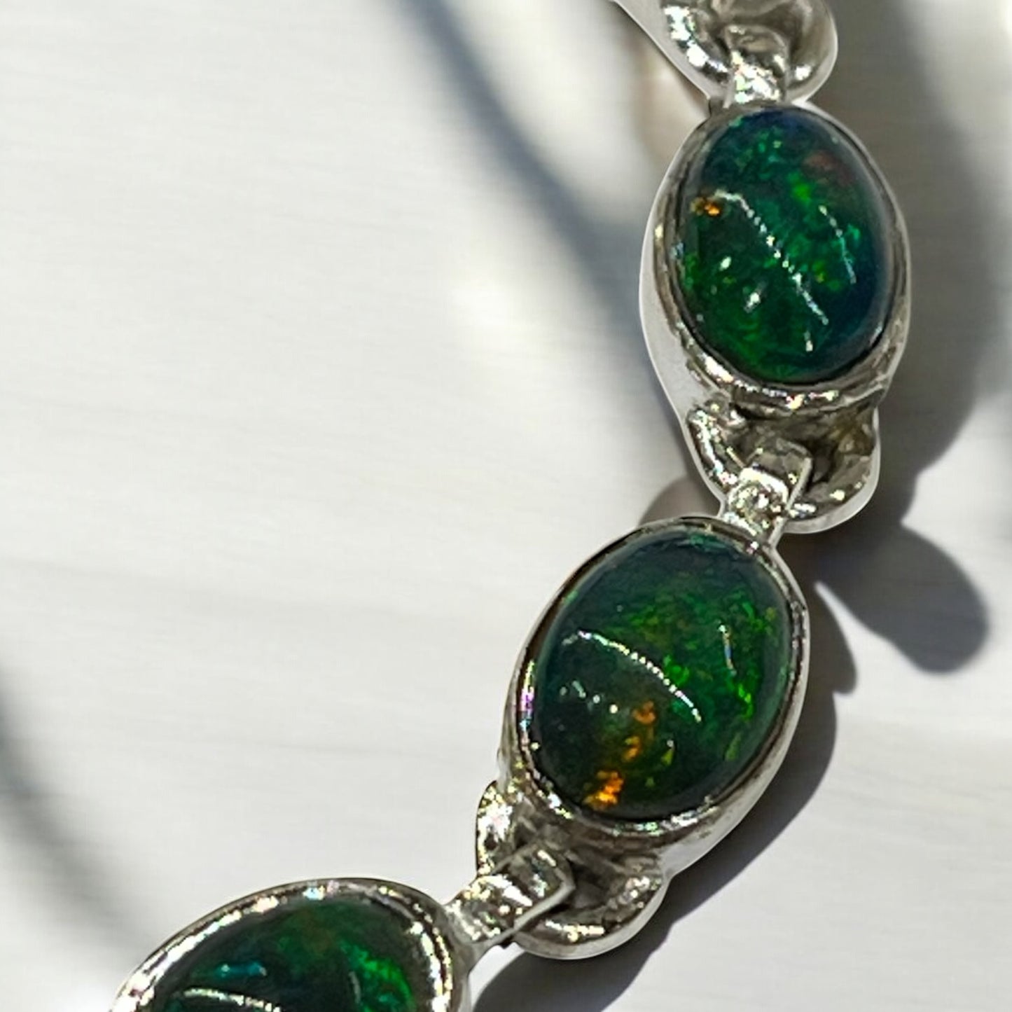 Pulsera de ópalo negro y plata de ley
