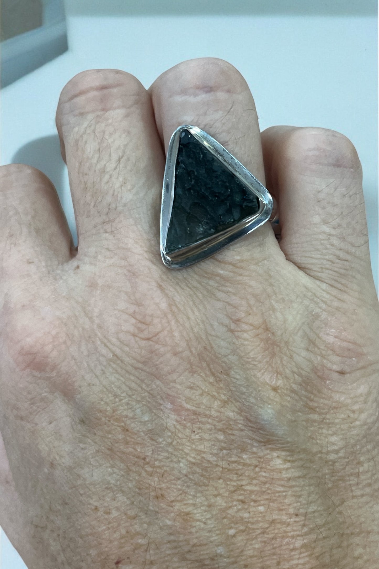 Anillo de Moldavita y plata de ley talla 20