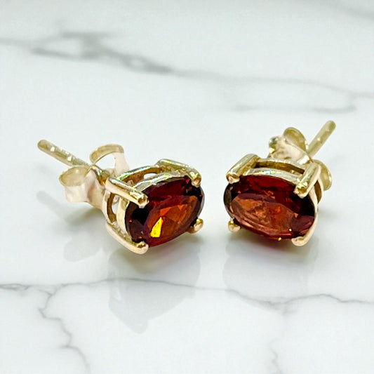 Pendientes de Granate facetado y plata 925