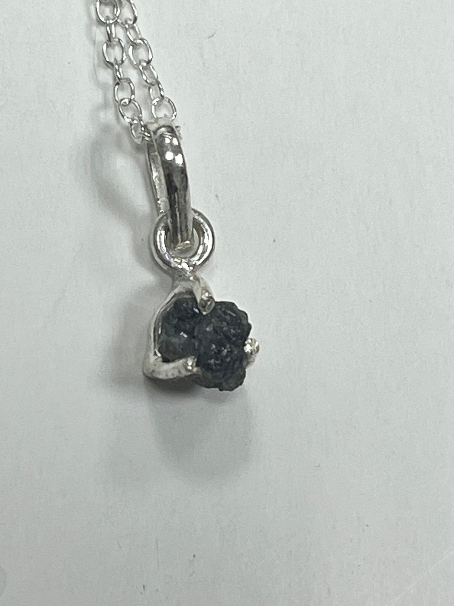 Colgante Diamante en bruto y plata de Ley