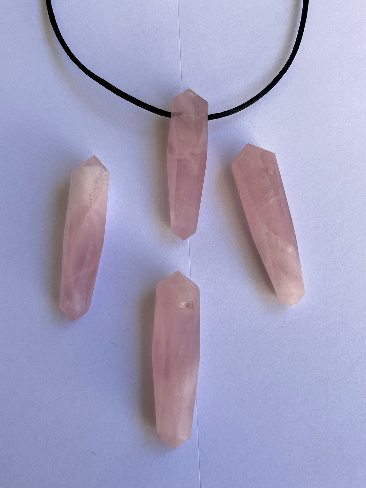 Colgante punta biterminada de cuarzo rosa Vega Luna Dream Vega Luna Dream COLGANTE MINERAL