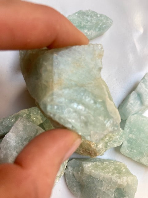 Aguamarina en bruto piezas de 4 a 6 cm