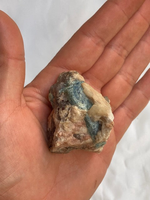 Aguamarina en matriz calidad extra