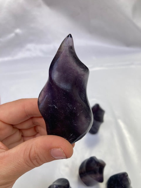 Forma pulida Fluorita arcoíris pequeña