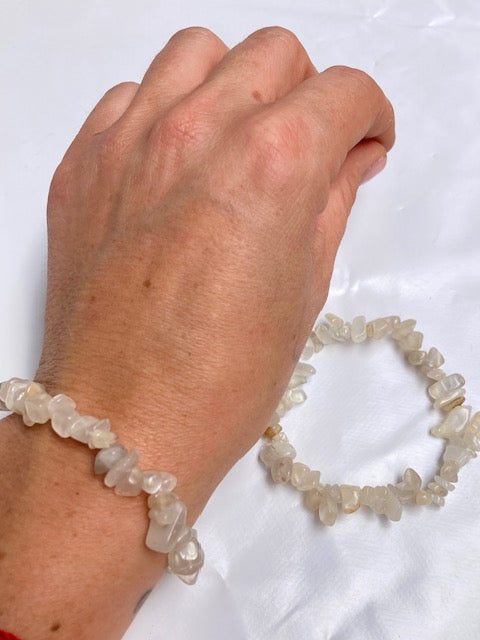 Pulsera chip Piedra Luna (labradorita blanca)