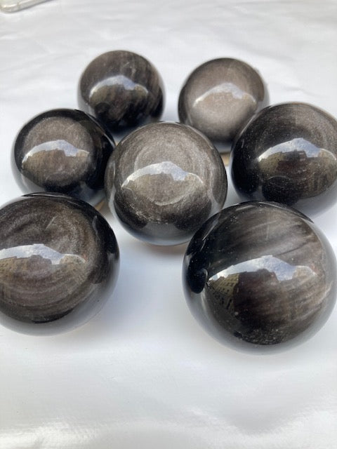 Esfera obsidiana plateada