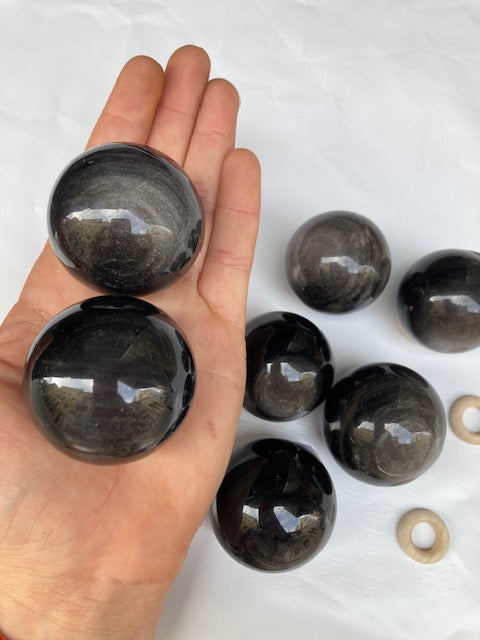 Esfera obsidiana plateada