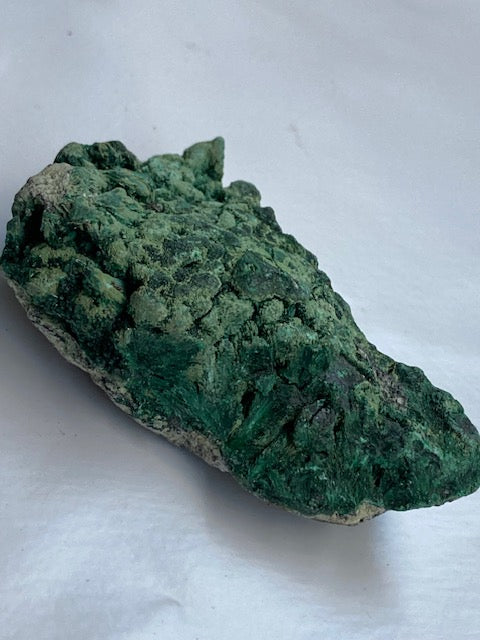 Malaquita fibrosa en Bruto