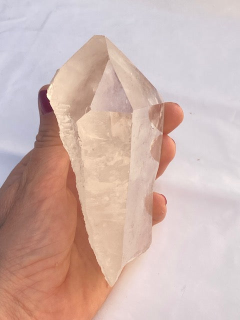 Punta natural de cuarzo maestro interferencia