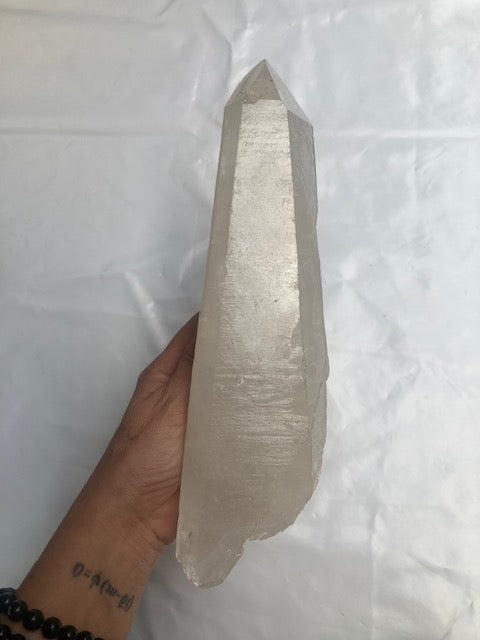 Punta de Cuarzo Lemuriano Calidad A Gigante