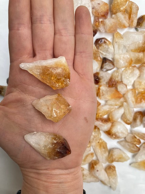 Puntas en bruto de citrino calentado