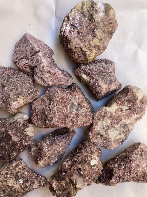 Mica Lepidolita en bruto