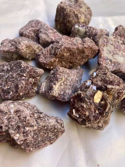 Mica Lepidolita en bruto