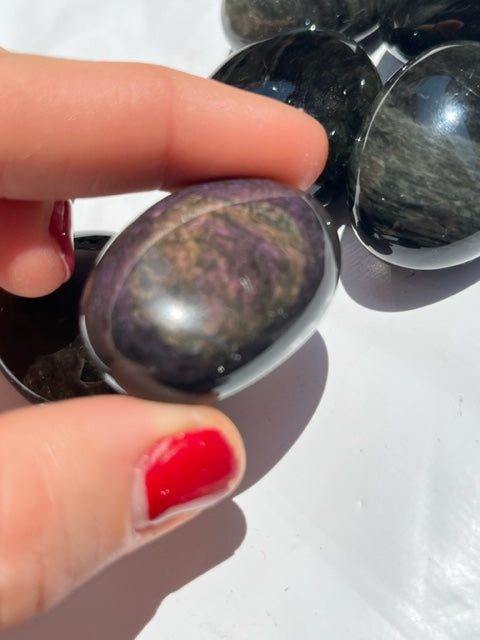 Rodado de obsidiana arcoíris