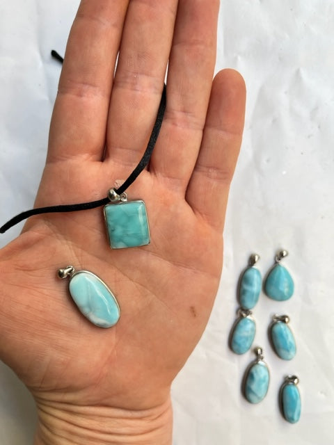 Colgante de Larimar y plata de Ley