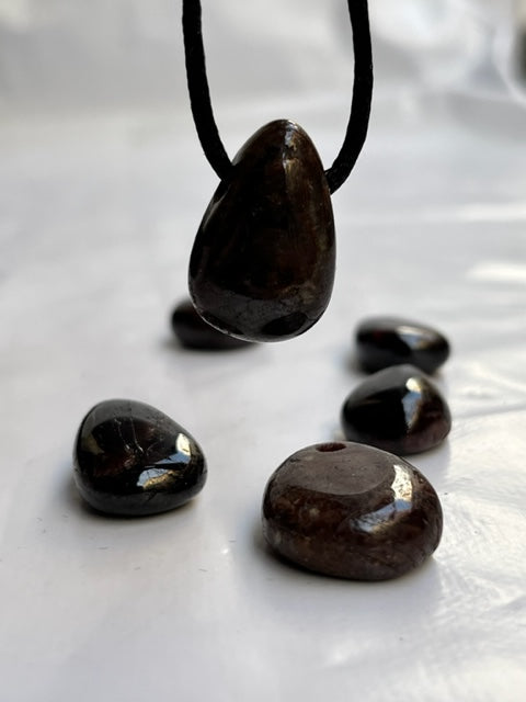Colgante caramelito de Granate