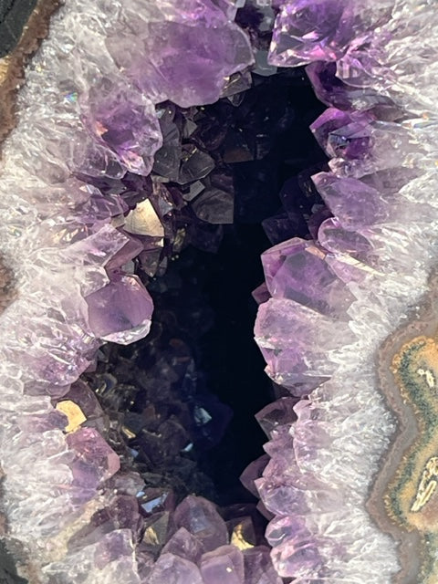 Geoda de Ágata con amatista 1.8k Vega Luna Dream Vega Luna Dream GEODAS DE AMATISTA