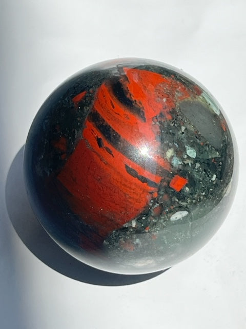 Esfera de Jaspe Sangre de drago