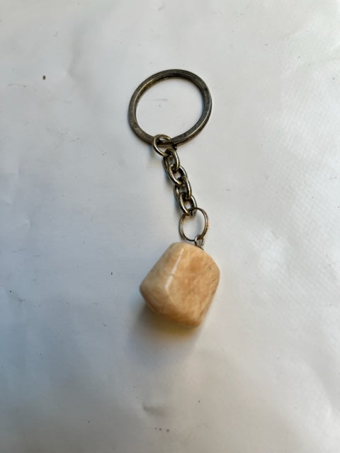 Llavero de adularia (piedra luna)