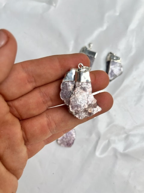 Colgante placa Mica Lepidolita