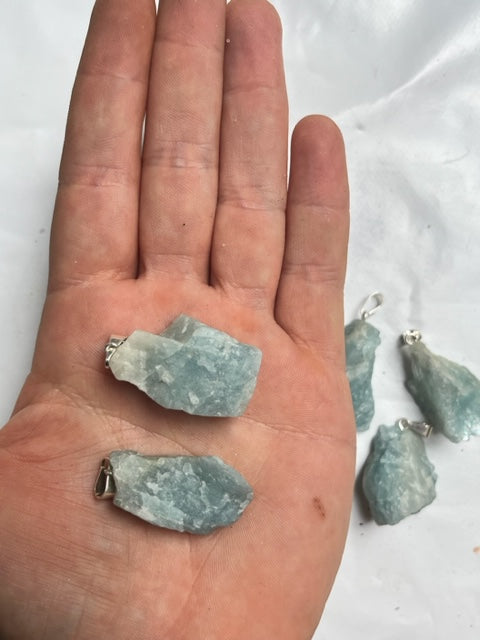 Colgante Aguamarina en bruto alta calidad