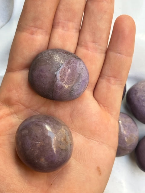 Rodado de Jade Púrpura