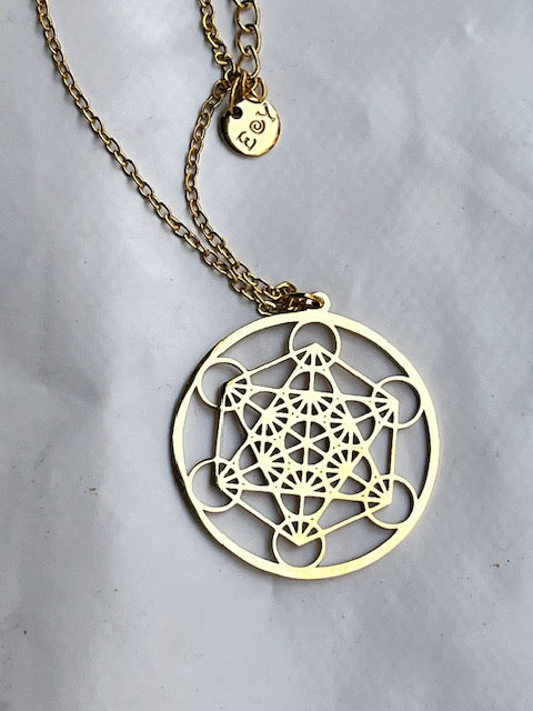 Colgante Metatron de Acero Dorado con cadena